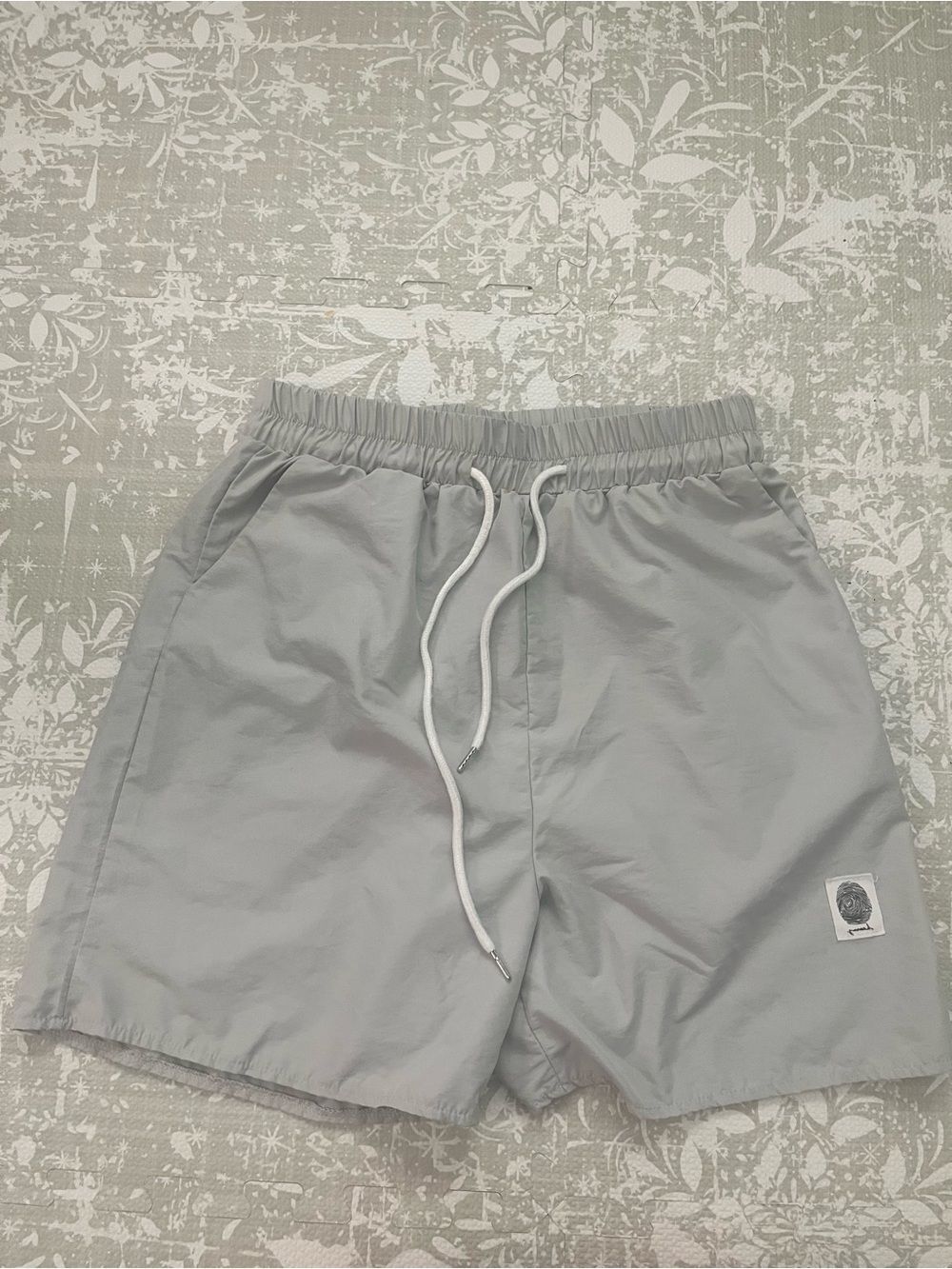ROMWE Light Gray Men's Athletic Shorts with White Drawstring